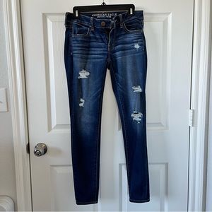 Dark Wash American Eagle Distressed Jegging size 6